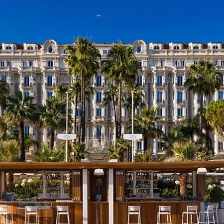 2p Avec Piscine A 150 M Proche Palais شقة *